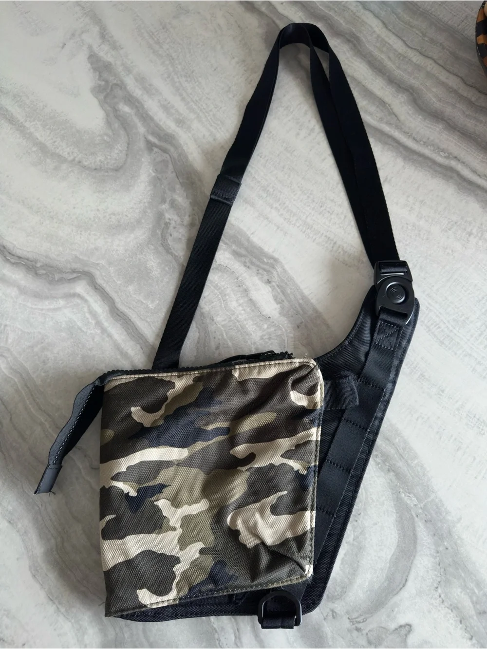 Nike Air Max Smit Camo Clash Crossbody Bag Black Green Camo